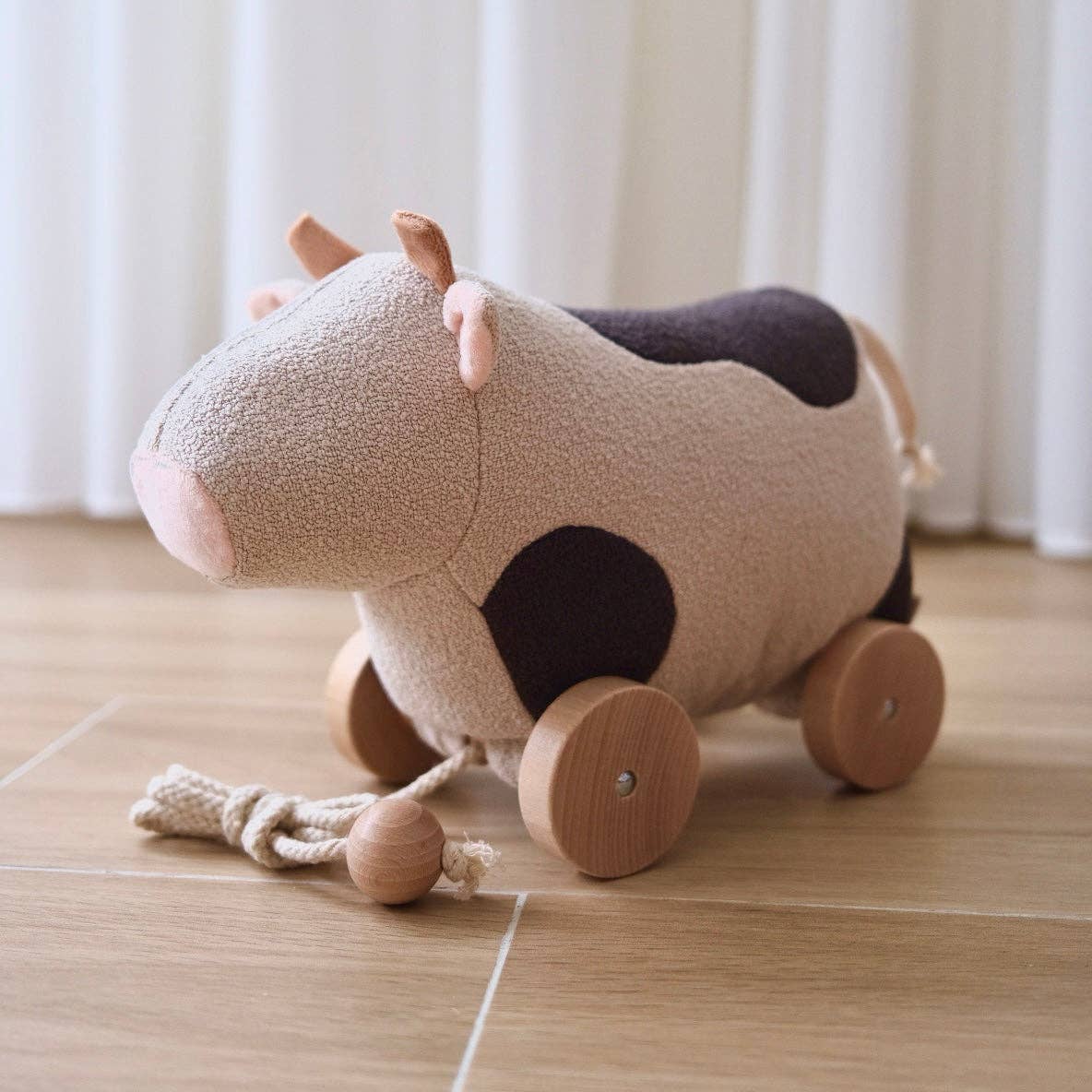 WILLOW pull up toy