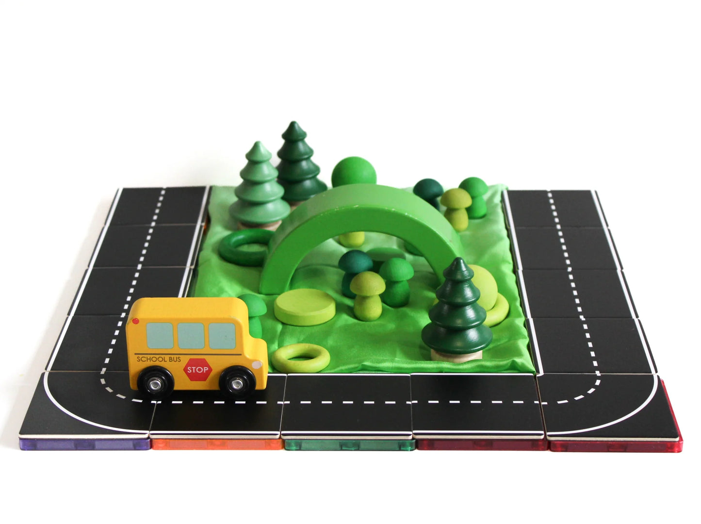 Magnetic tile toppers