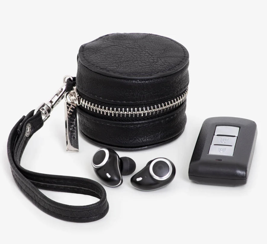 Vanchi dummy holder