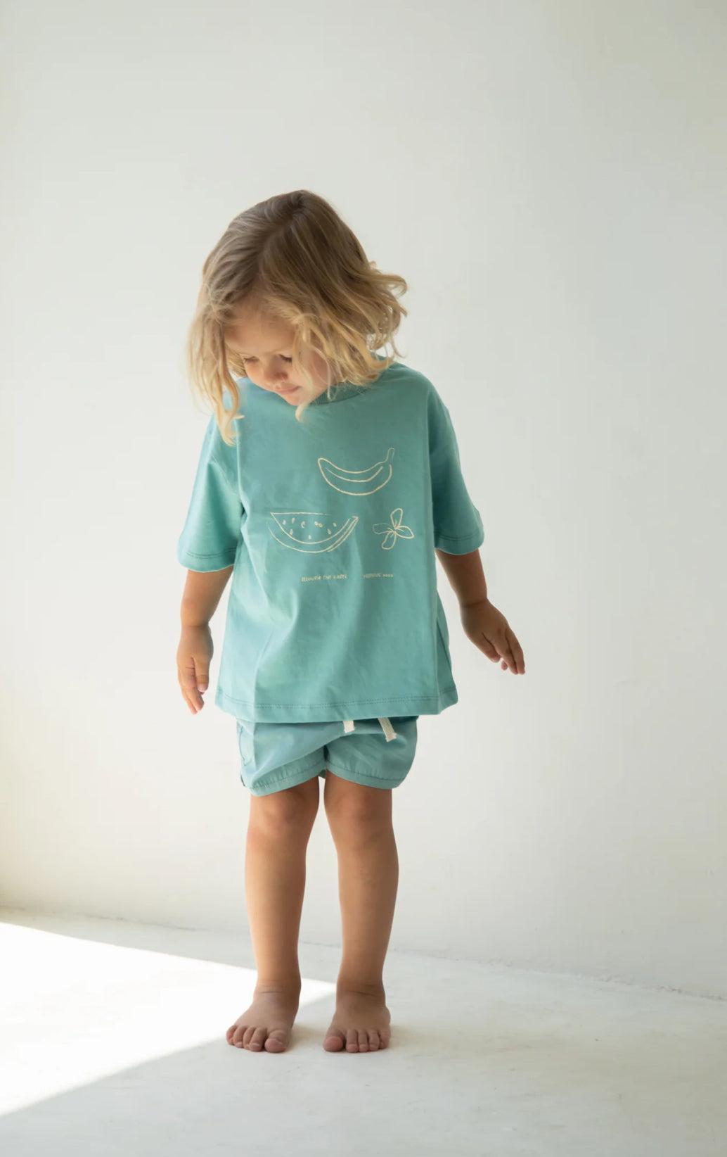 Illoura - Hibiscus Tee