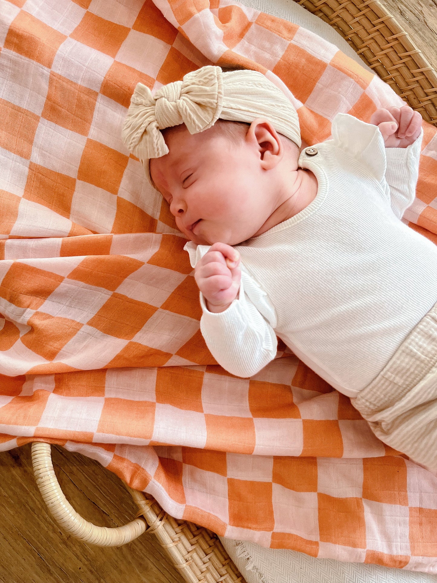Milky Designs Wrap Bamboo Swaddle Apricot Peaches