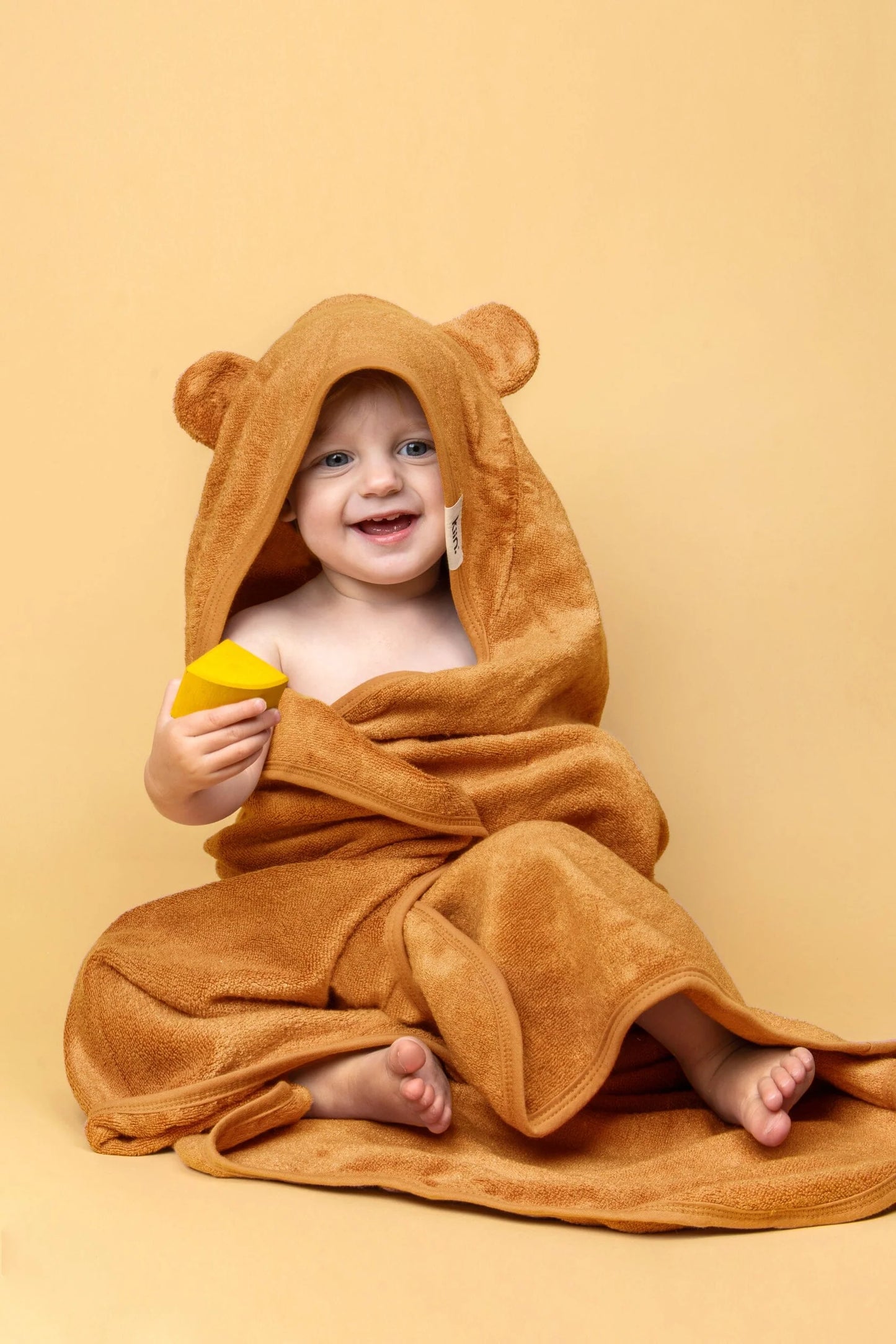 Kiin Hooded Towel Caramel