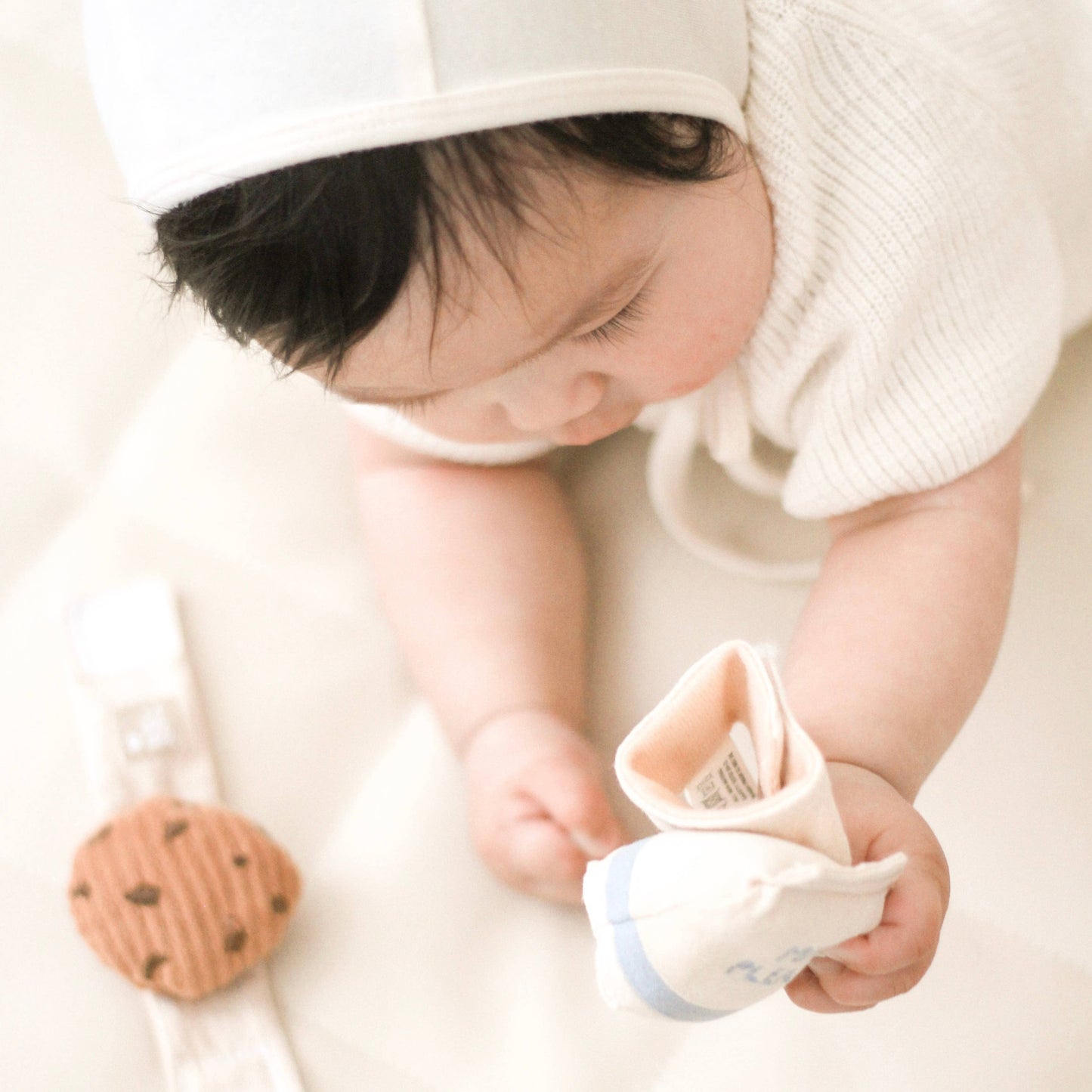 MILK + COOKIE Rattle / wrist band