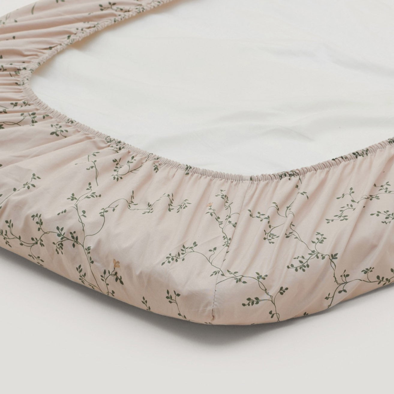 Fitted sheet - Changing mat/ Bassinet