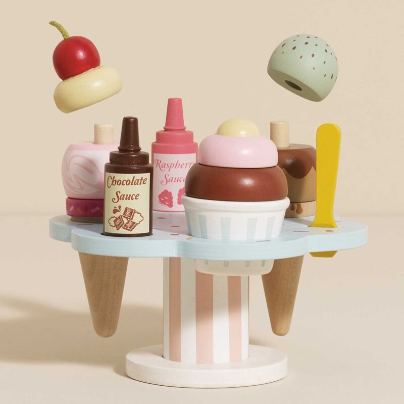 Wooden Ice cream Stand and Toppings