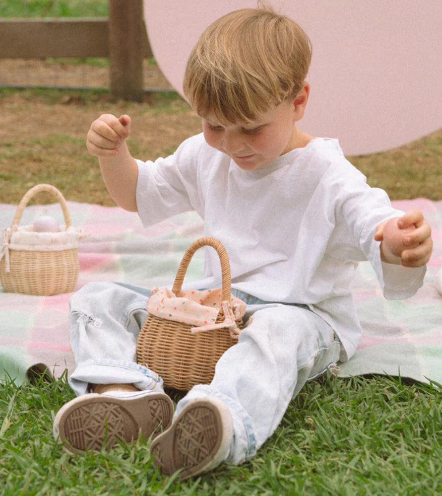 RATTAN BERRY BASKET WITH LINING