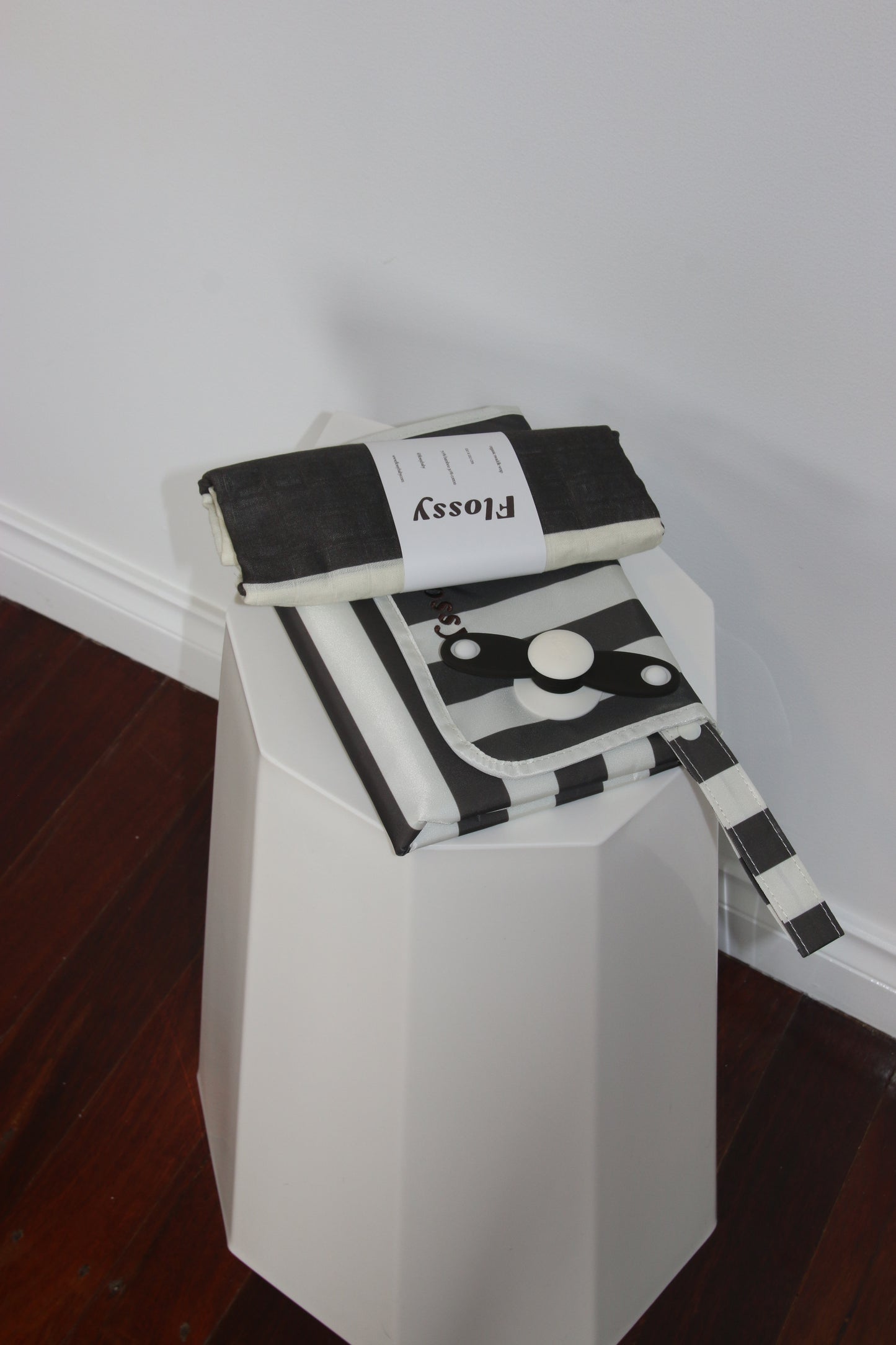 Flossy Swaddle Choc Cream