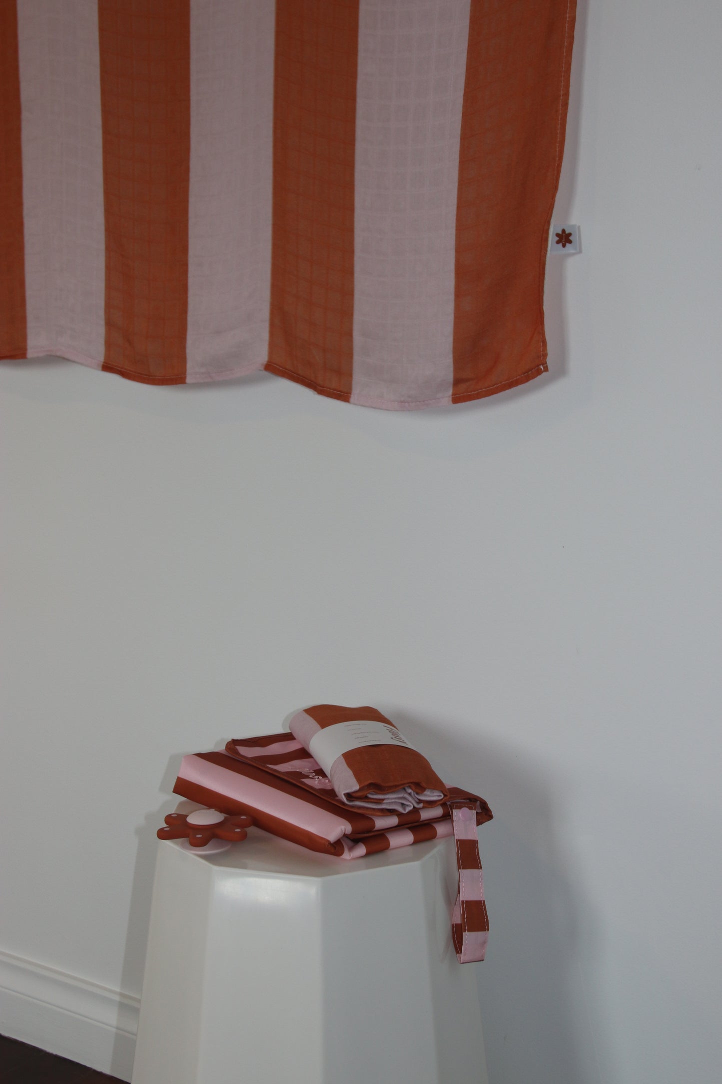 Flossy Swaddle Peach Pie