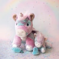 Dinky baby unicorns