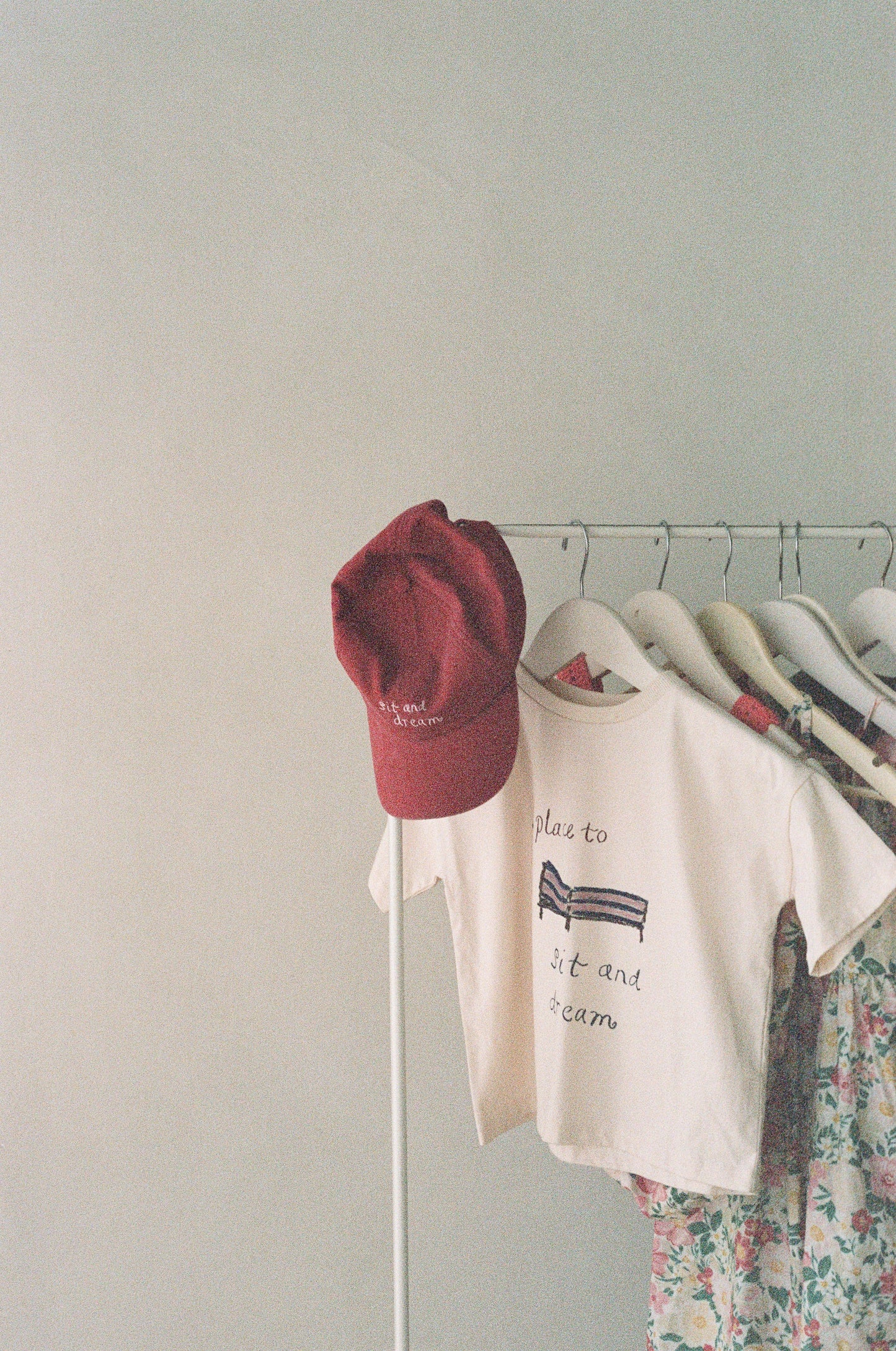 Illoura Sit & Dream Artist Collab Tee Natural