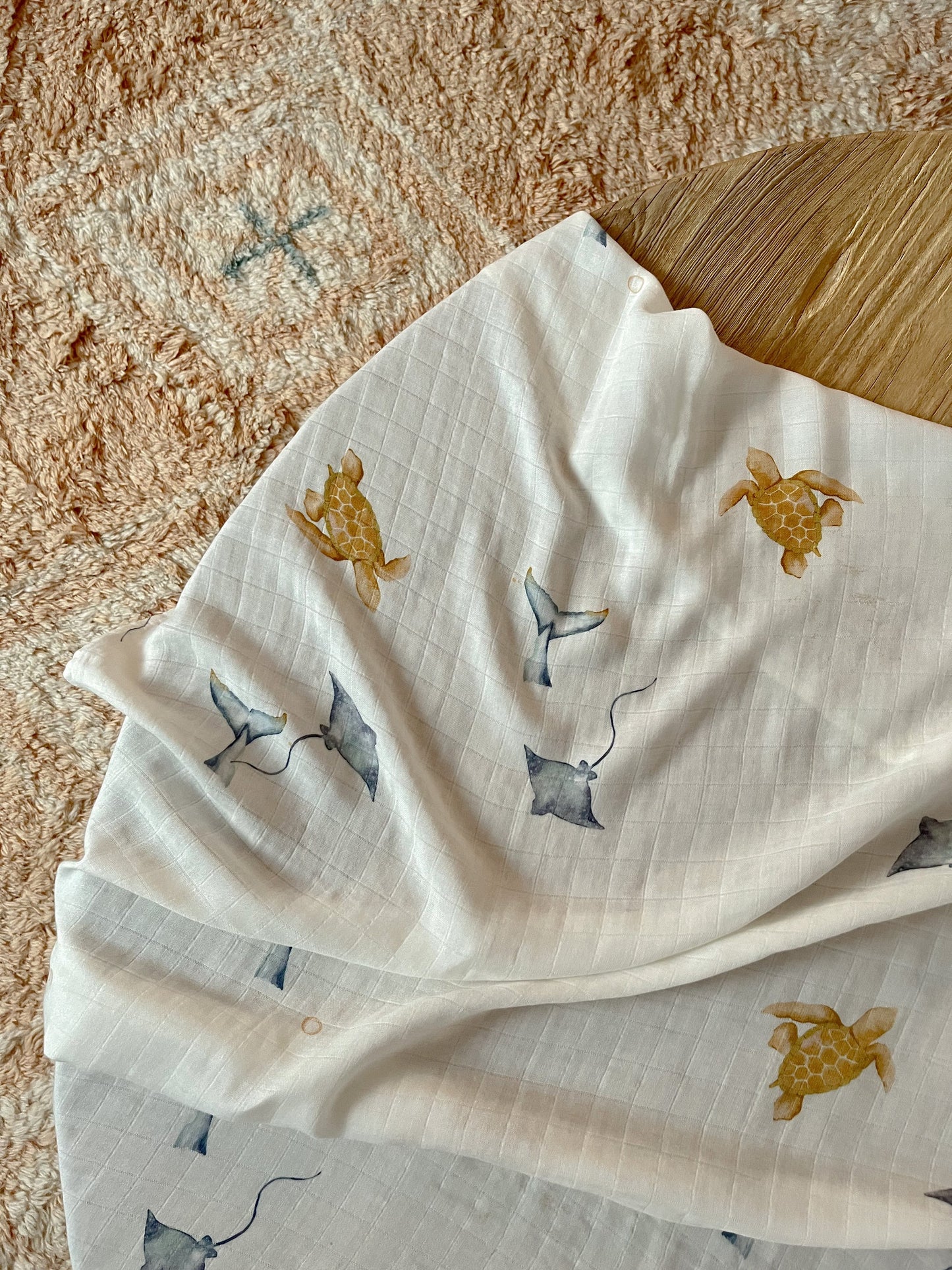 Loaila Sea Creatures Wrap