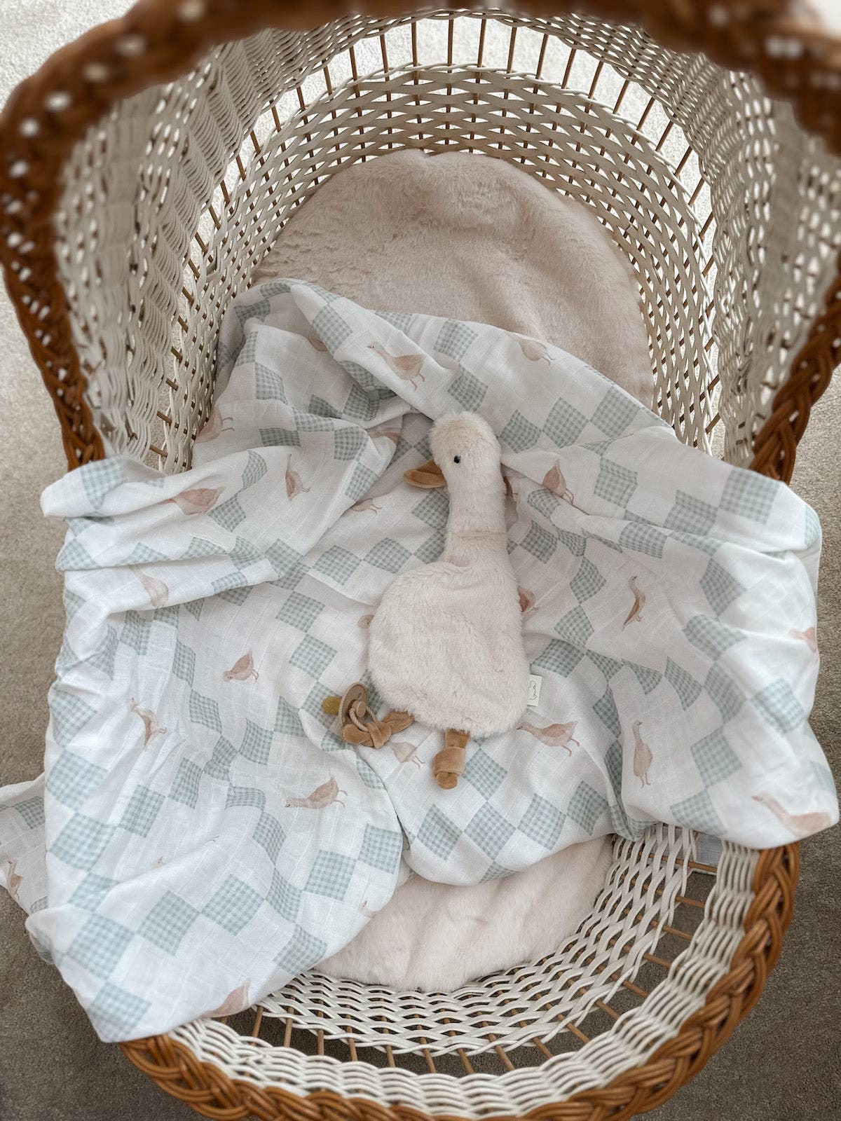 Pop Ya Tot Goosey Gander Swaddle Wrap