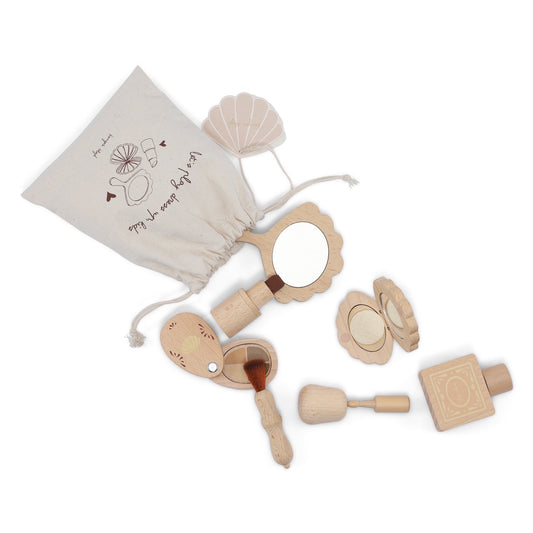 Wooden beauty set