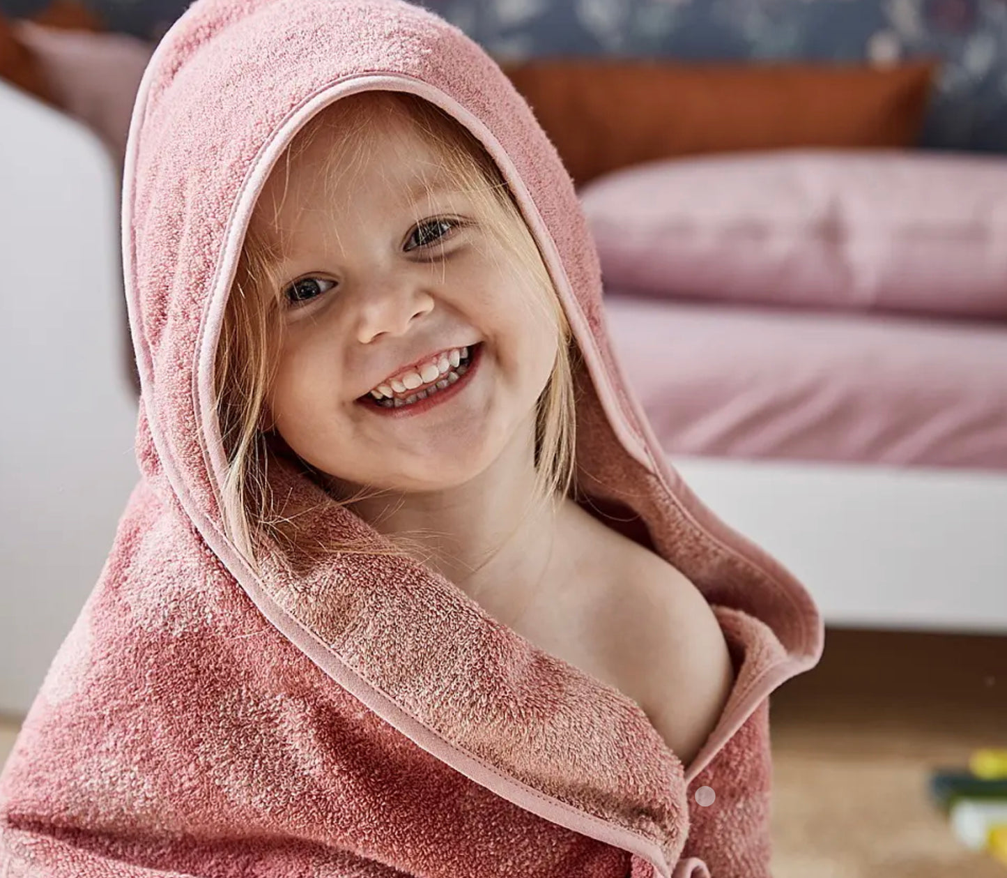 Leander Hooded towel