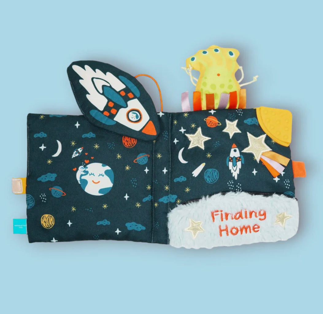 Little rocket finds home fabric book